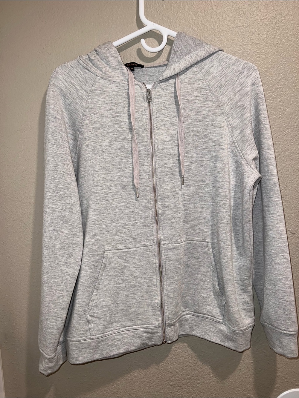 Quince SuperSoft Fleece Zip Up Hoodie Heather Grey Size M.
